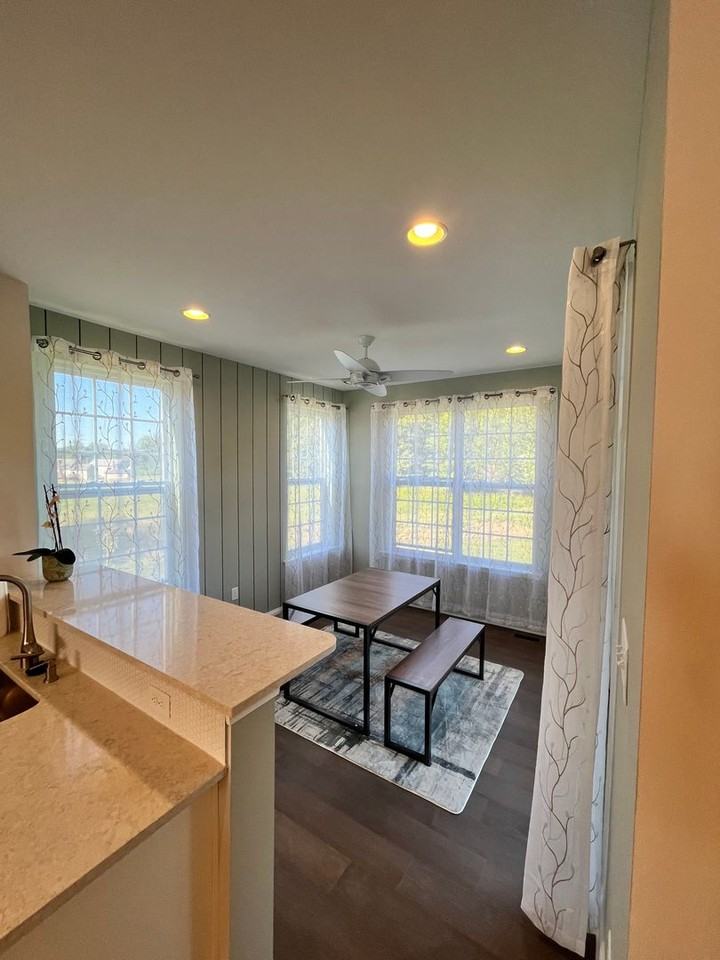 213 Grove View Dr - Photo 2 of 43