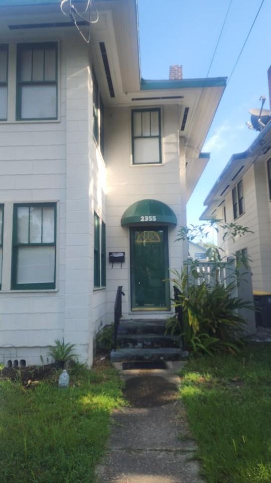 2355 Park St - Photo 2 of 14