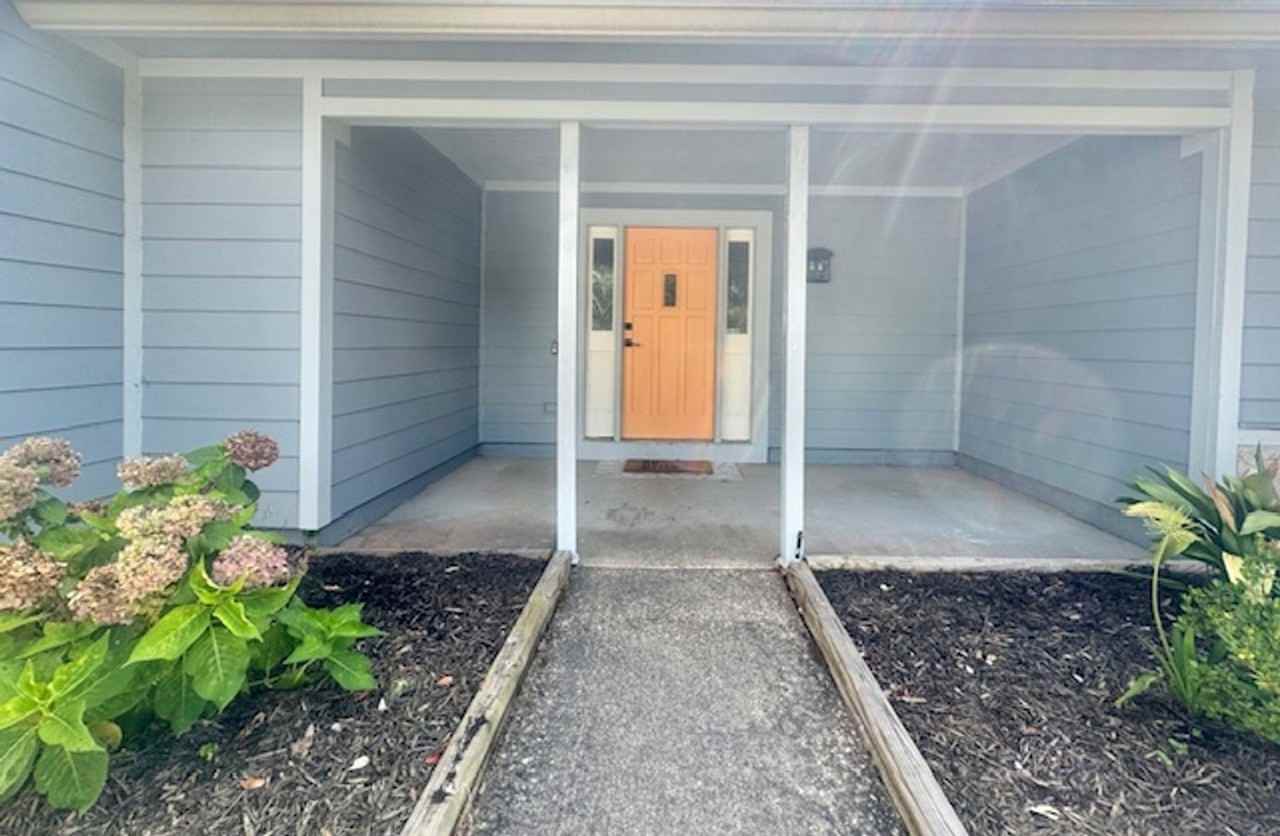 708 Caribbean Way - Photo 3 of 35