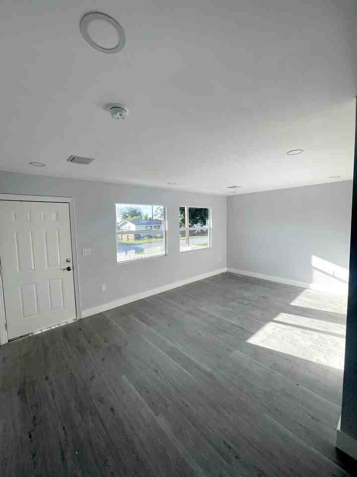 2115 Orange Blossom Ave #NA - Photo 4 of 7