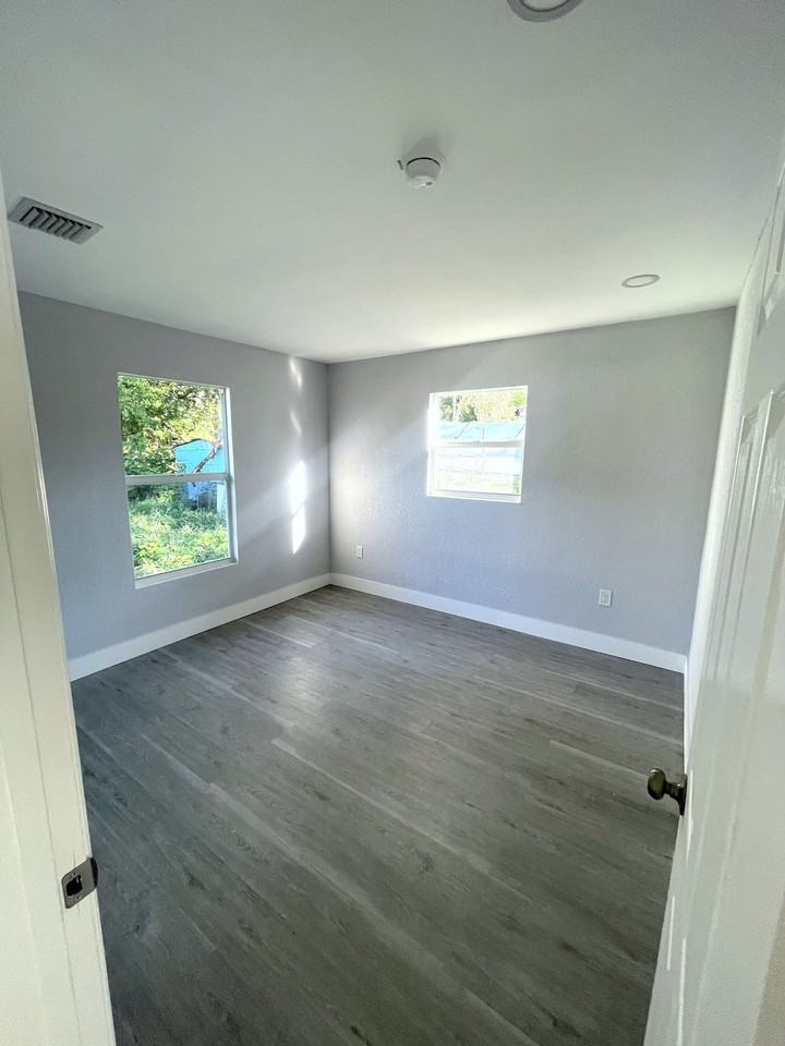 2115 Orange Blossom Ave #NA - Photo 6 of 7