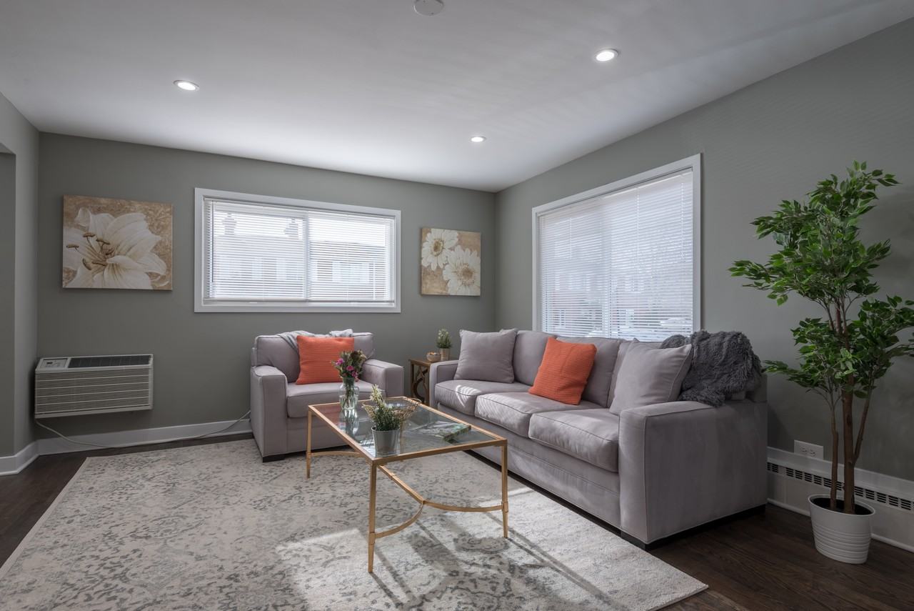 1762 W Thome Ave #A - Photo 3 of 24