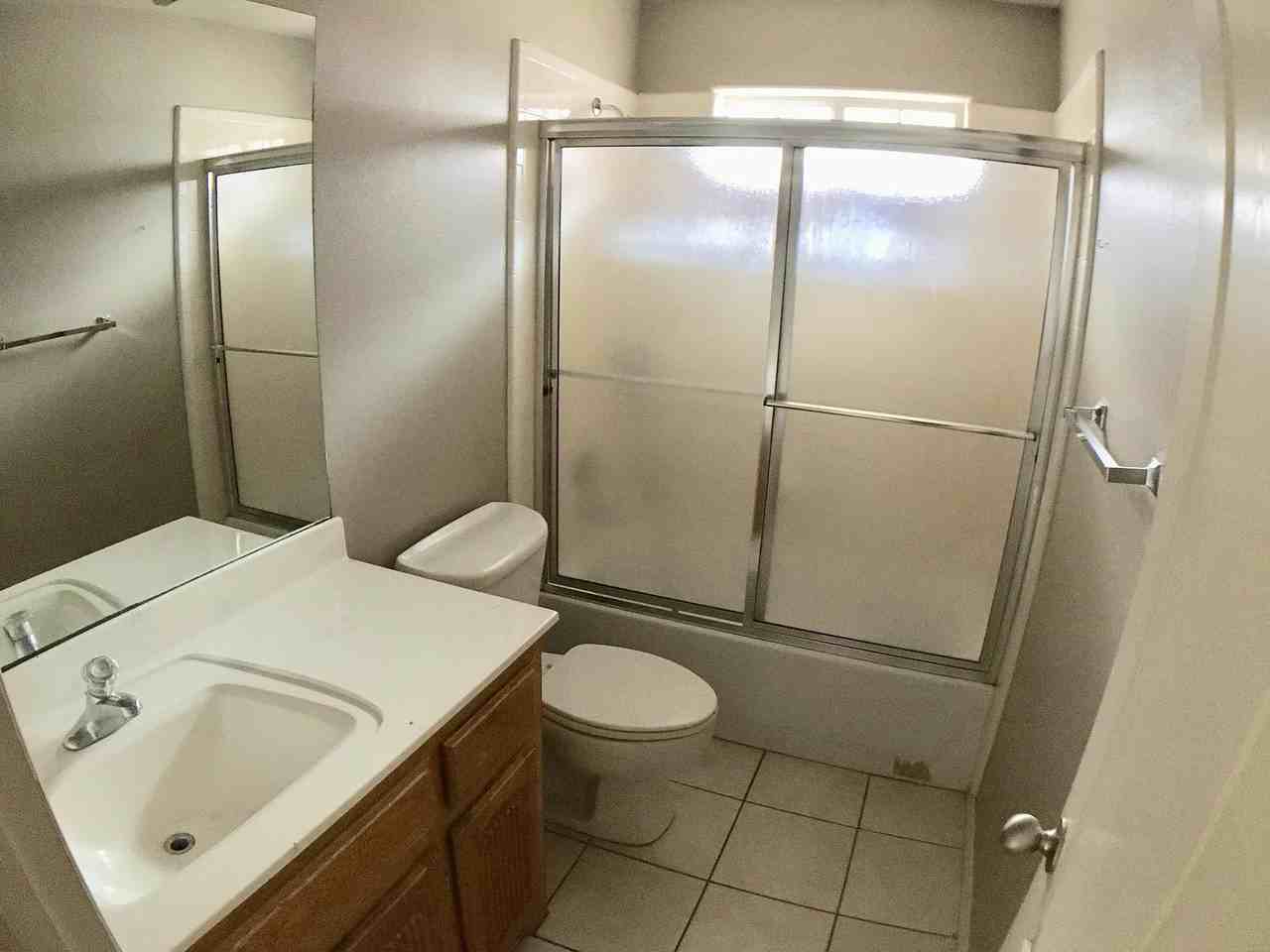 805 W Bronze Dr #3 - Photo 7 of 11