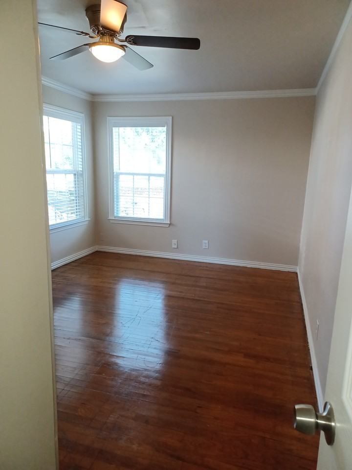 1109 W Morgan St #NA - Photo 6 of 9