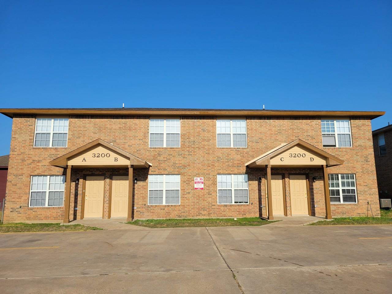3200 Hereford Ln #A - Photo 3 of 24