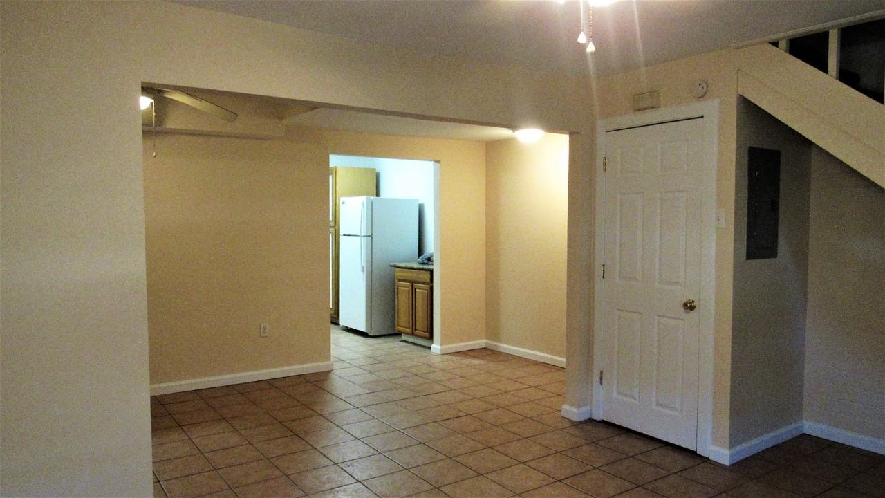 134 Saint John Ave #134 - Photo 4 of 21