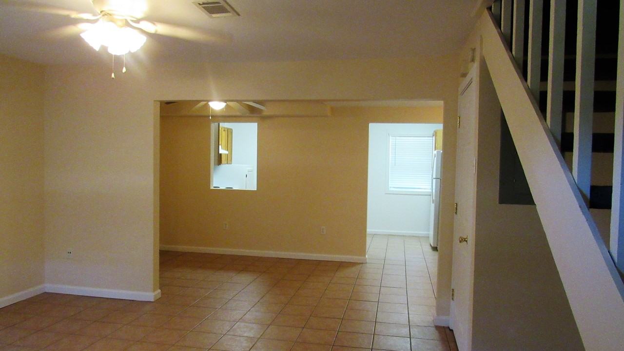 134 Saint John Ave #134 - Photo 7 of 21