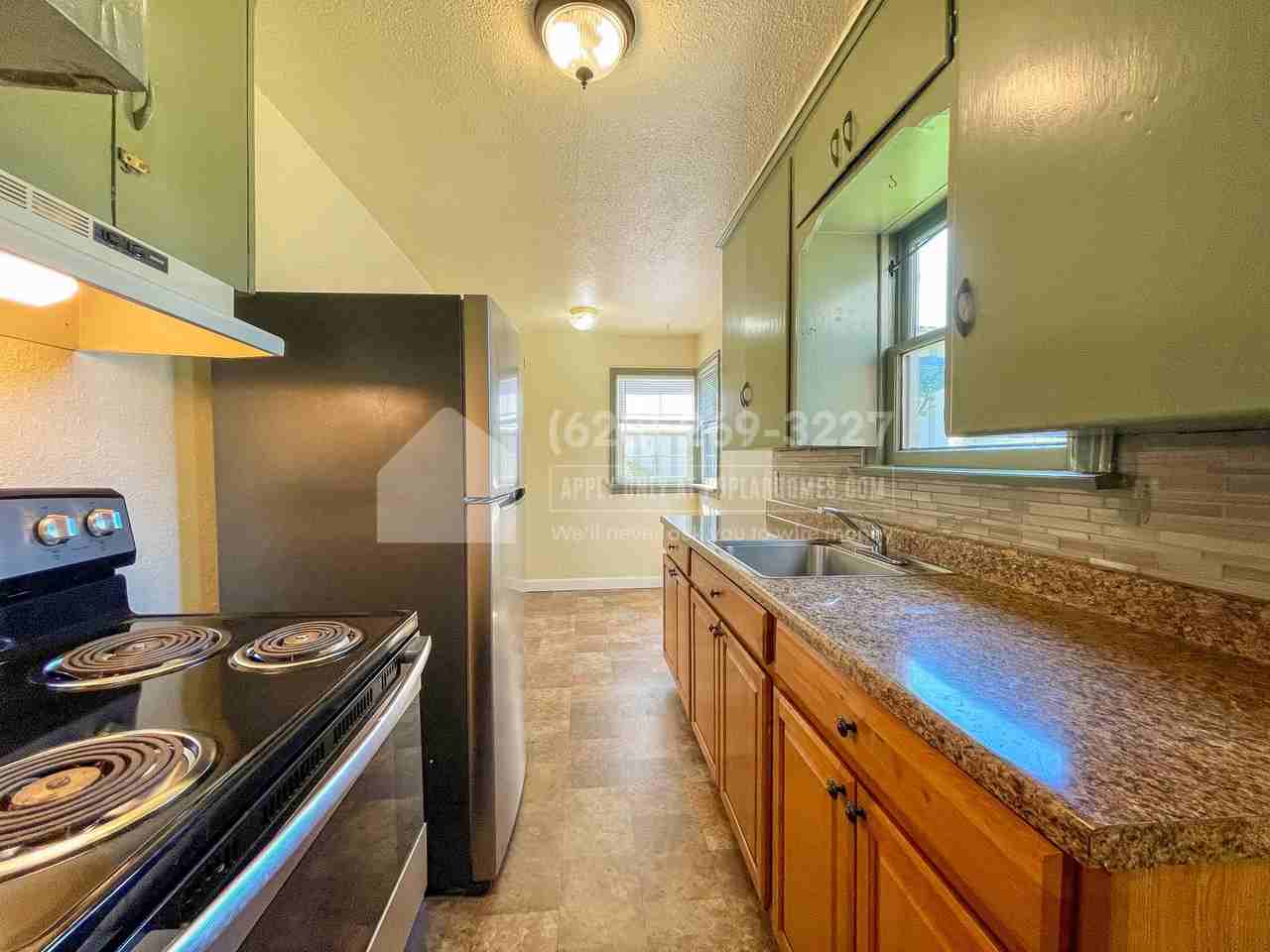 509 3rd St Sw - Photo 3 of 16