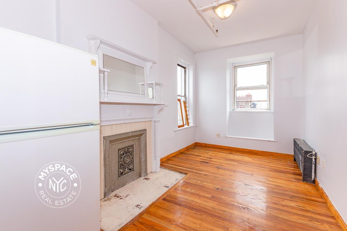 1119 Bergen St #5B