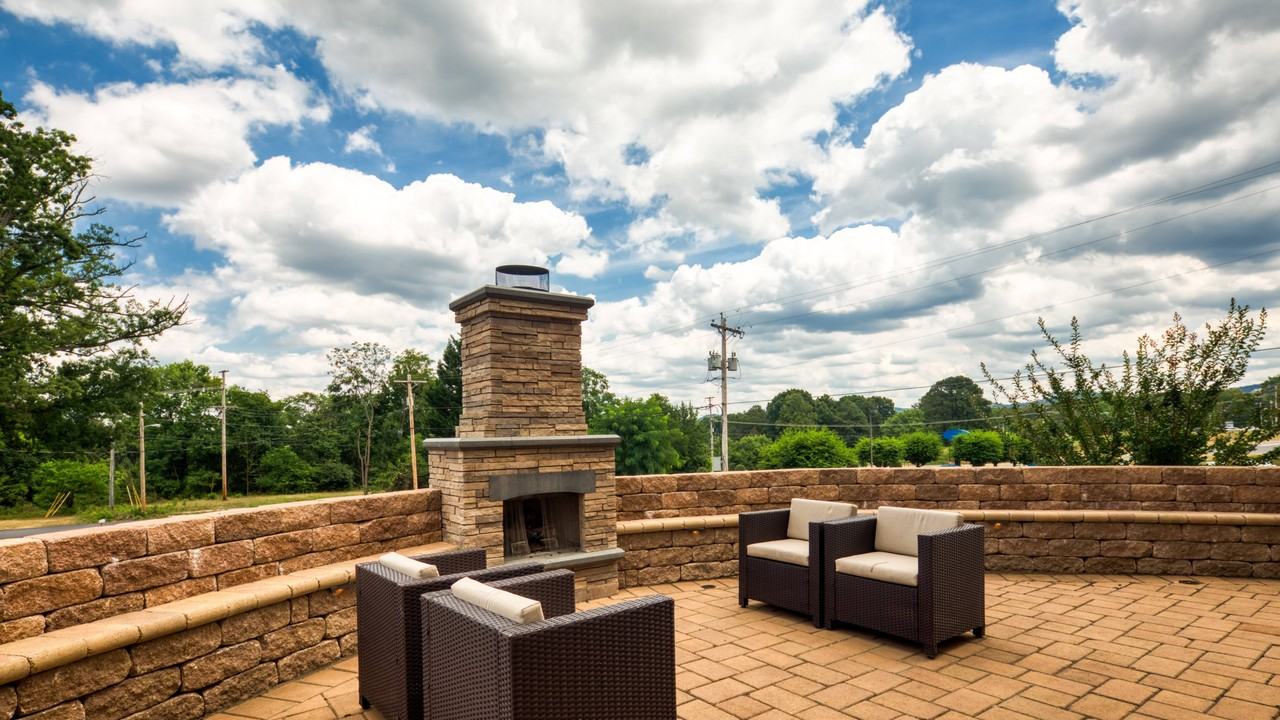 Logans Landing - Photo 7 of 44