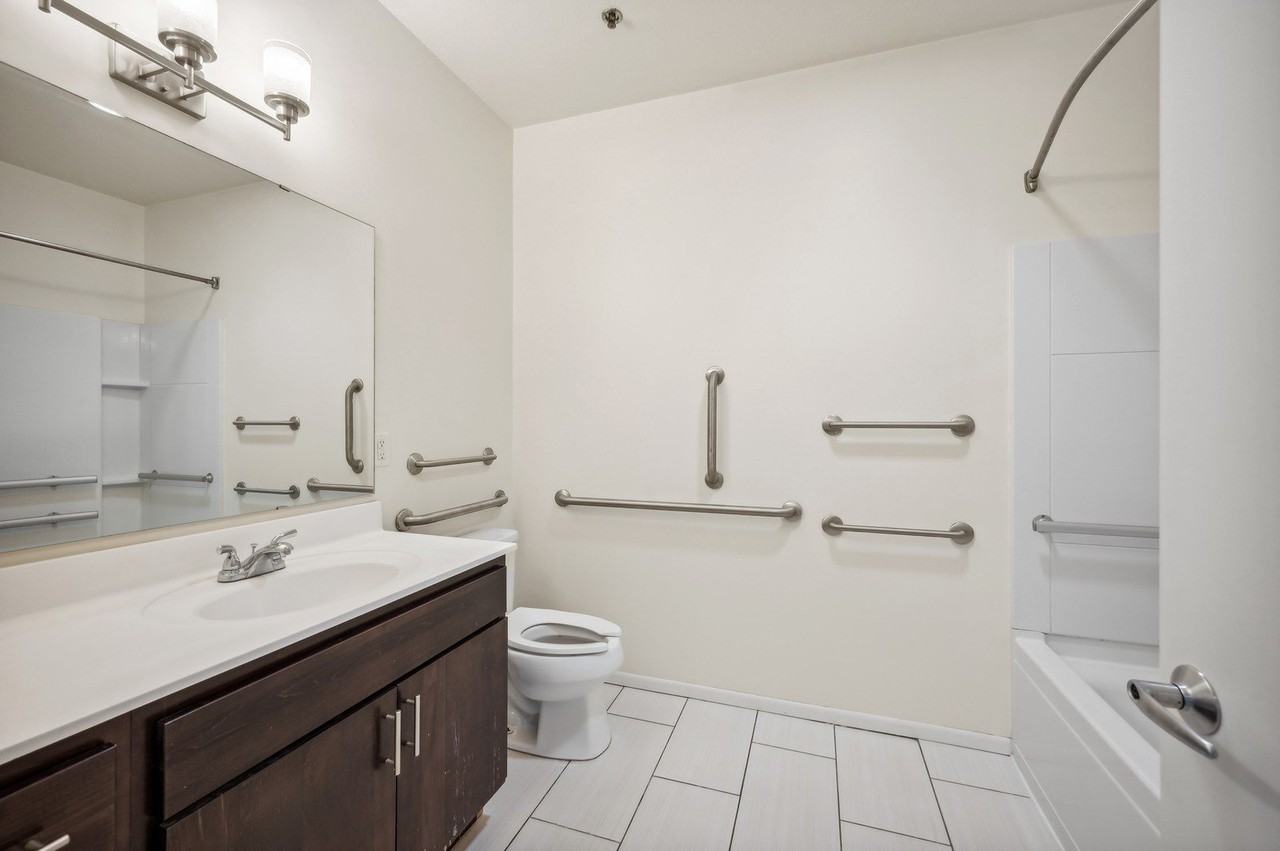 Broadway Flats - Photo 4 of 39