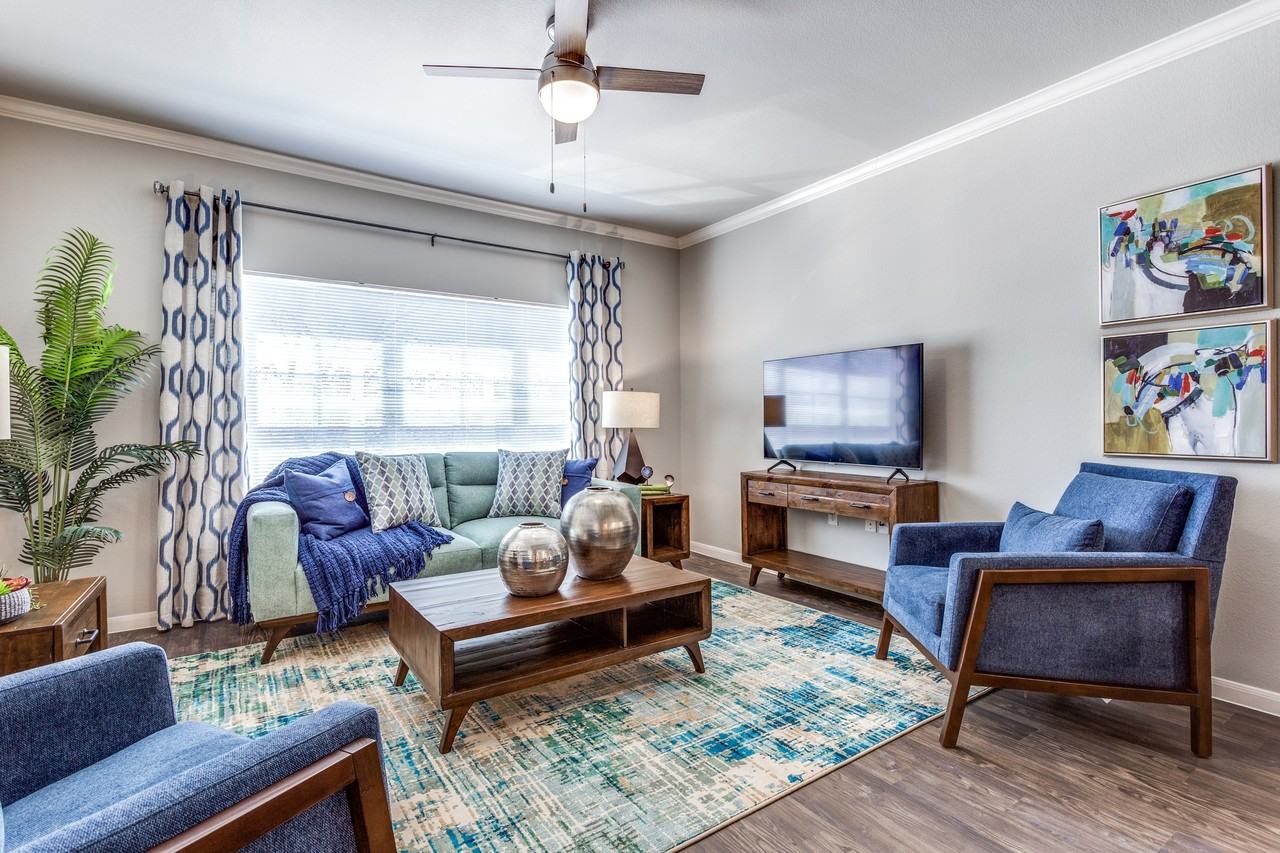 Champions Cove - Photo 2 of 16