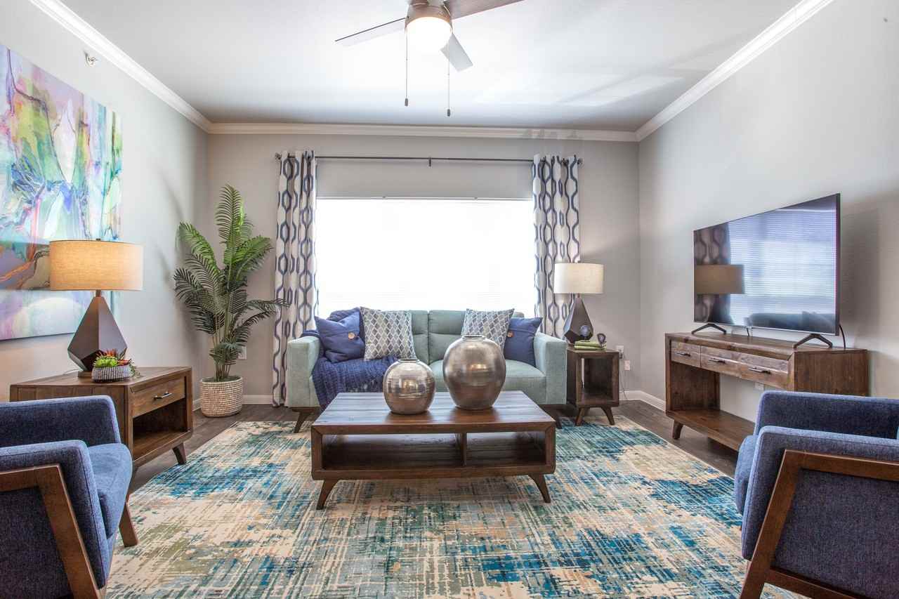 Champions Cove - Photo 3 of 16