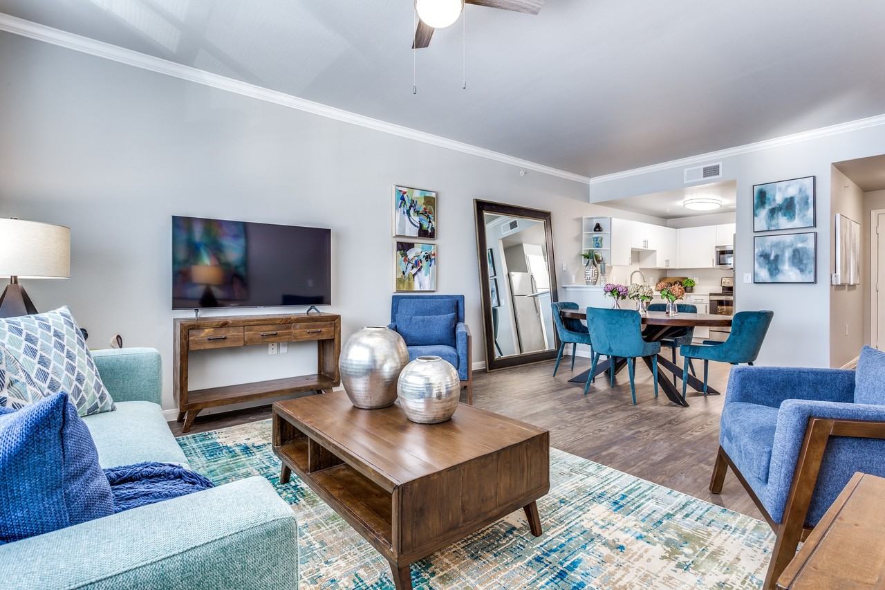 Champions Cove - Photo 5 of 16