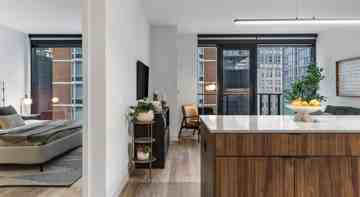 featured image of 218 E Grand Ave