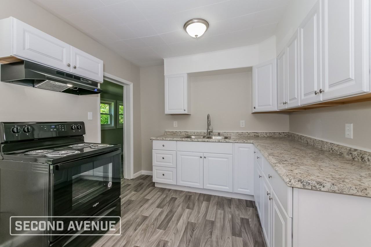 4823 E 8th St - Photo 2 of 23