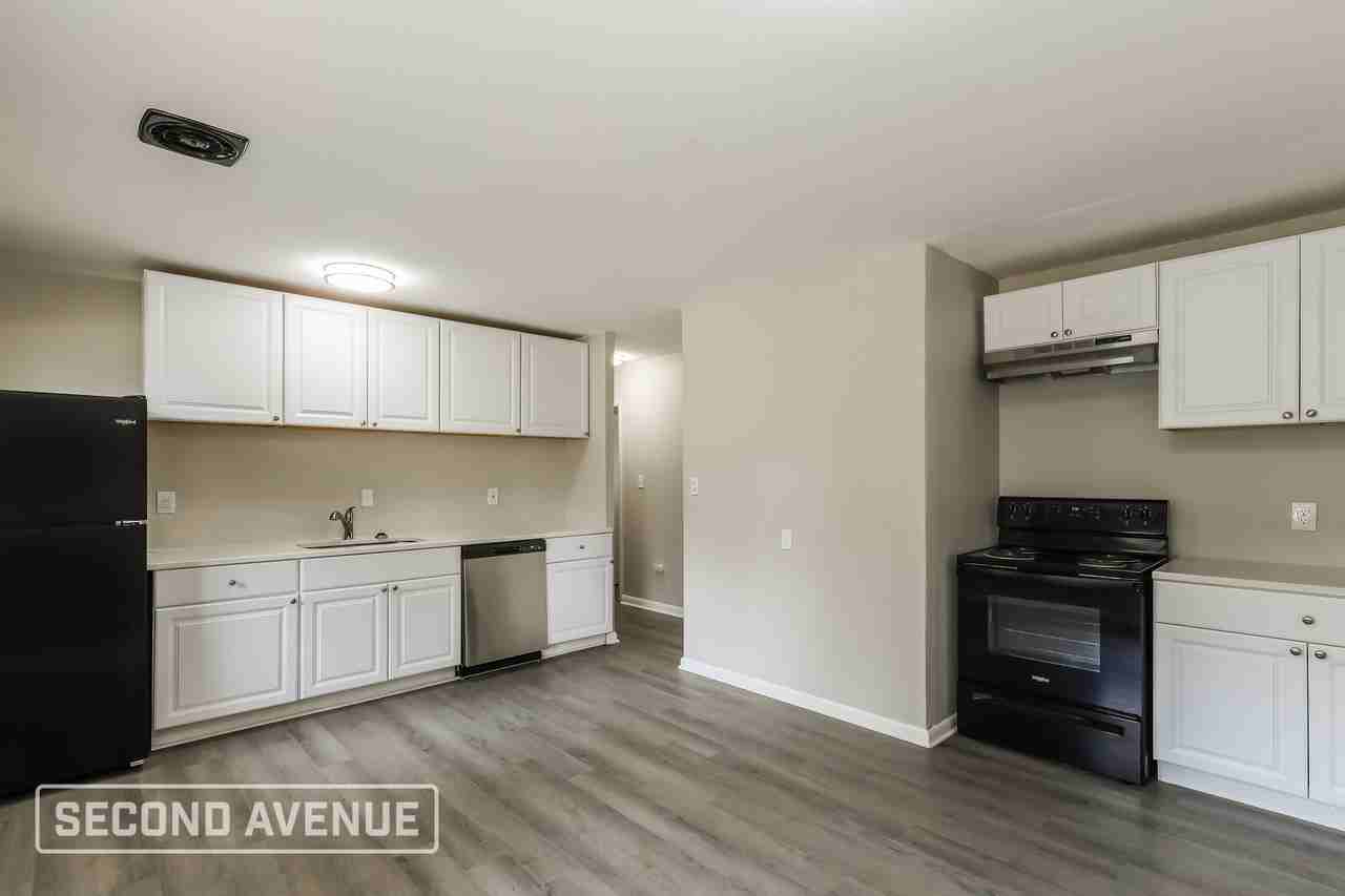 9655 Manhattan Dr - Photo 2 of 25
