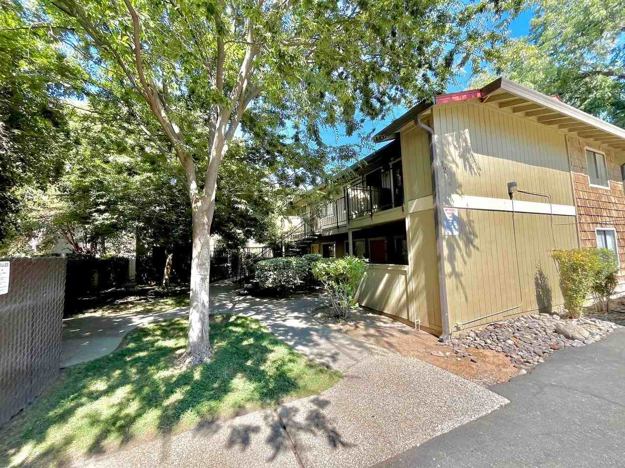 1244 Magnolia Ave #2