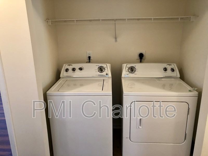 20241 Railroad St - Photo 7 of 14