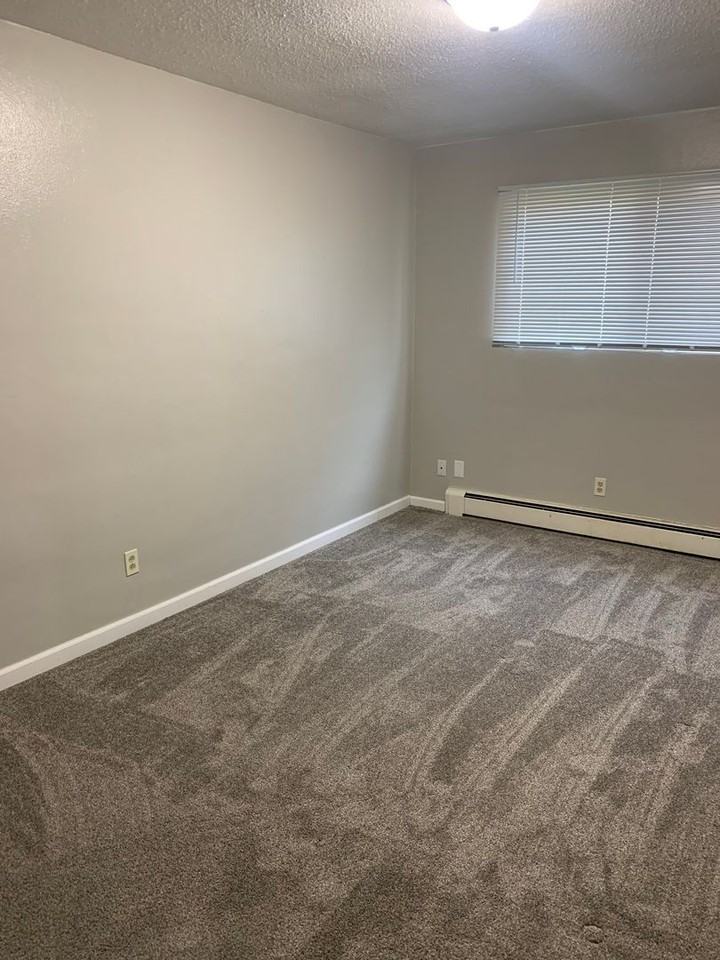 eld-SR (Sunrise Apartments) - Photo 3 of 20