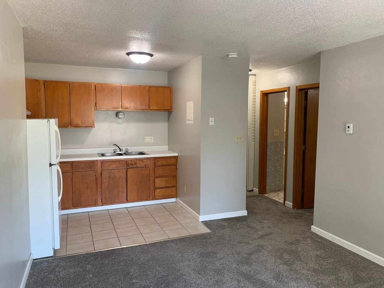 eld-SR (Sunrise Apartments) - Photo 5 of 20