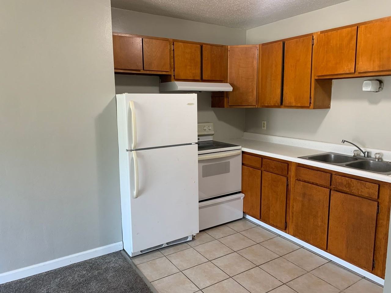 eld-SR (Sunrise Apartments) - Photo 6 of 20