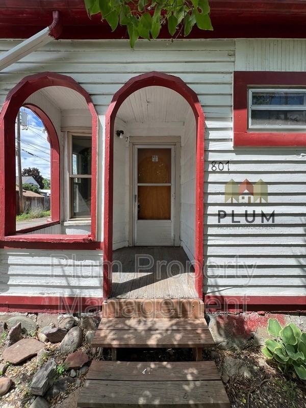 807 Bulwer Street #A - Photo 4 of 29