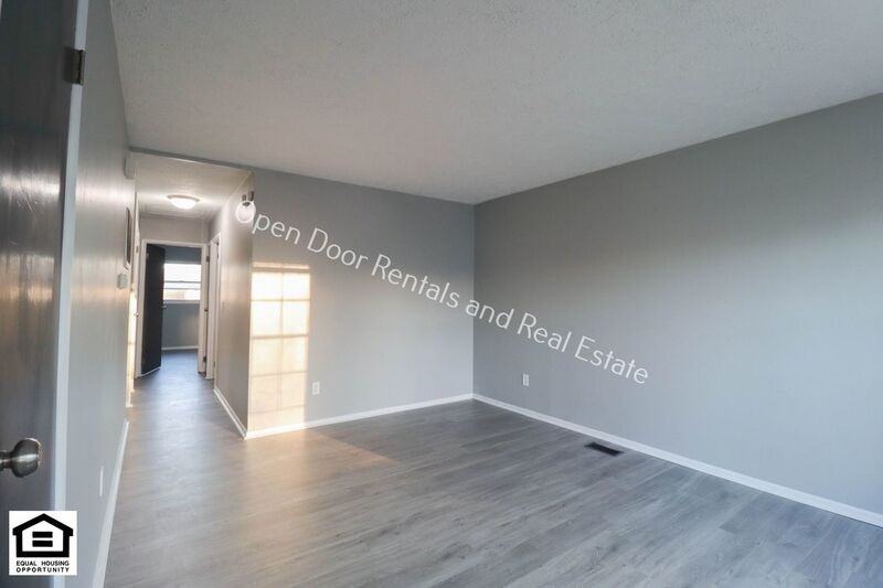 6522 Redbud Dr - Photo 3 of 12