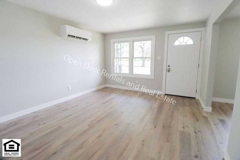 711 Lake Ave - Photo 3 of 10