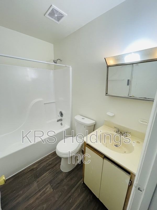 7427 Tyndale Ct #2 - Photo 7 of 8