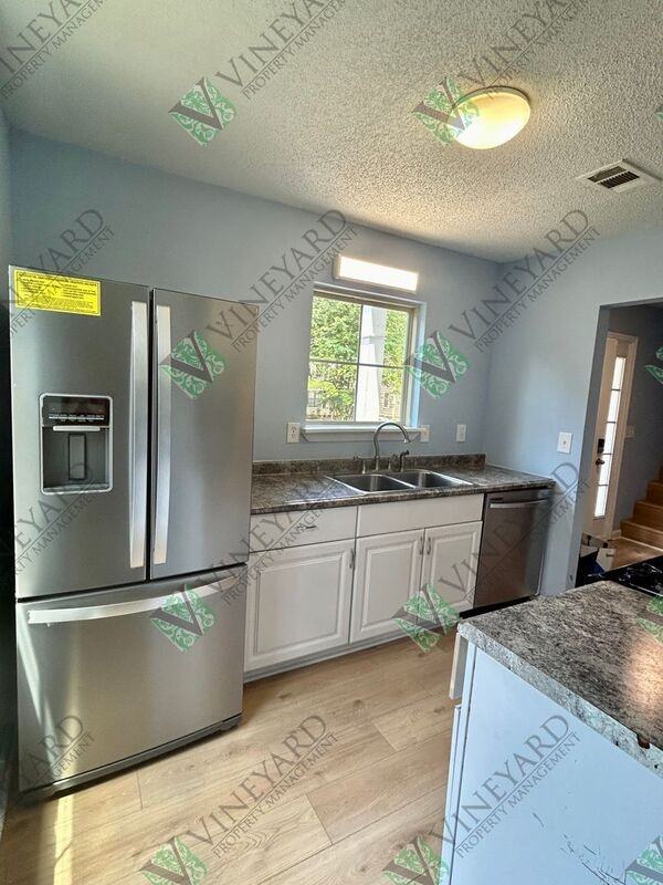 1014 Falling Water Dr Se - Photo 6 of 30