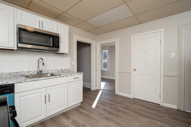 431 10th St - Photo 7 of 30