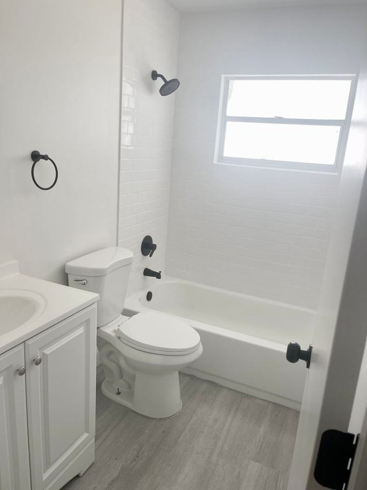 2 Bedroom/1 Bathroom Move - Photo 5 of 23
