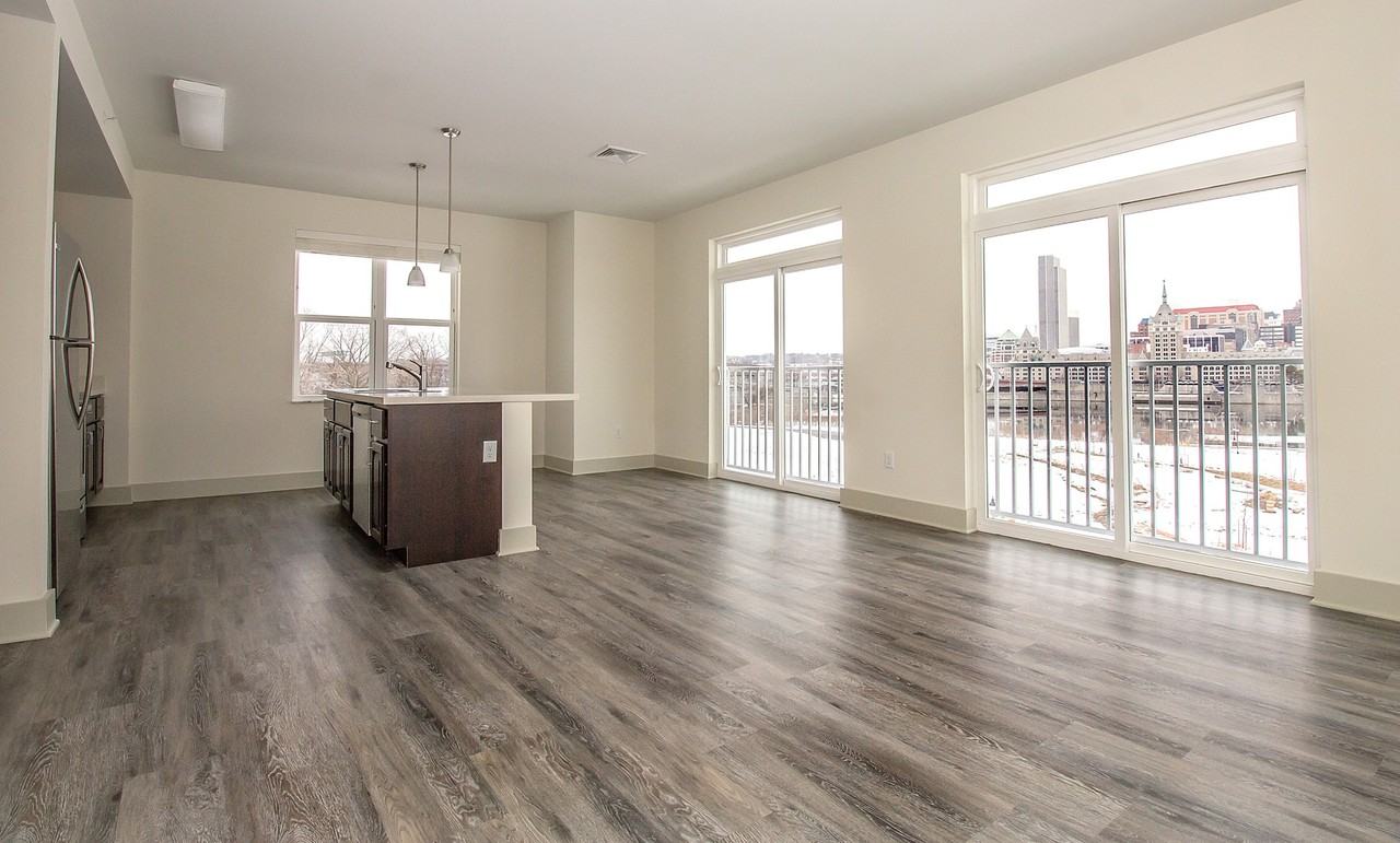 DeLaet's Landing - Photo 2 of 50