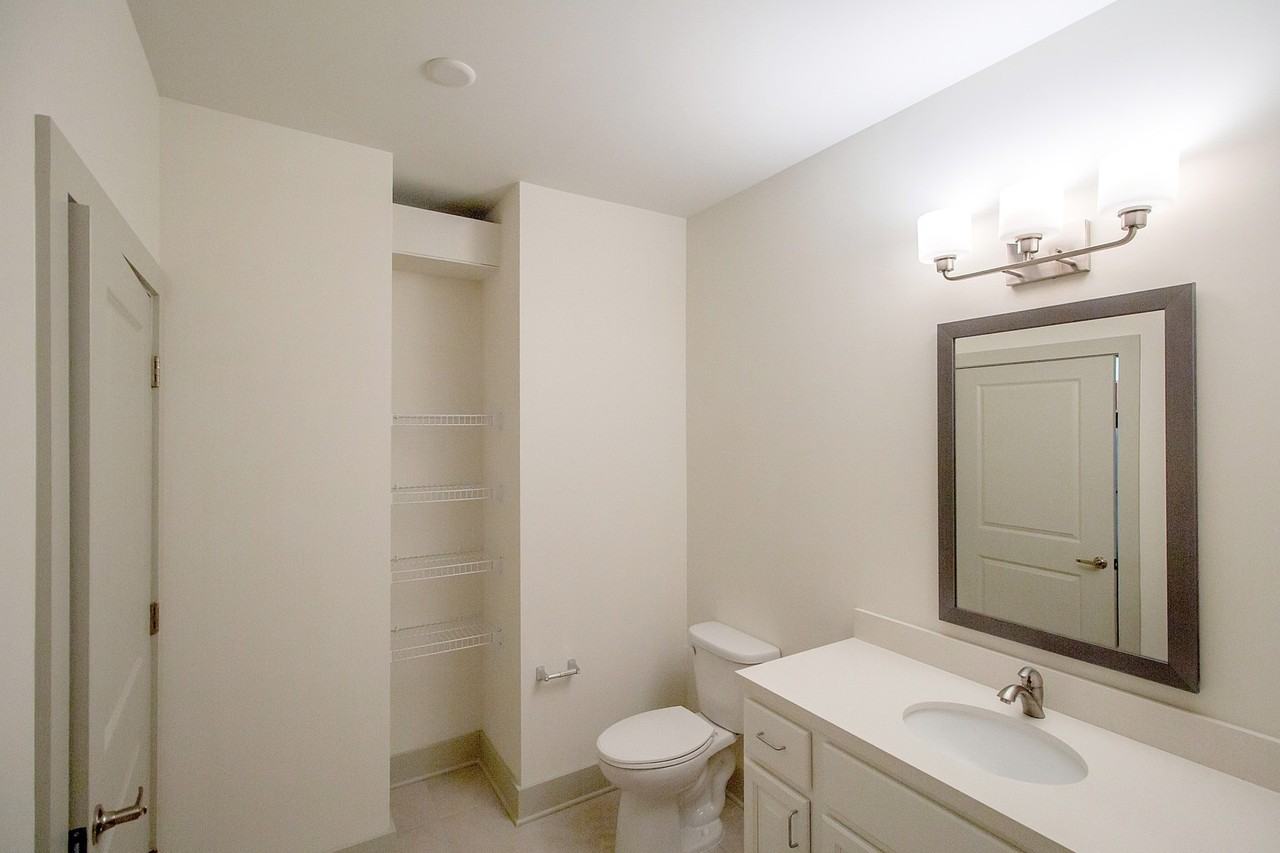 DeLaet's Landing - Photo 2 of 50