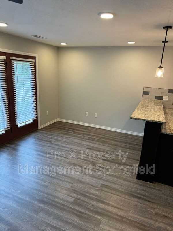 1306 S Lexington Ave #C - Photo 7 of 28