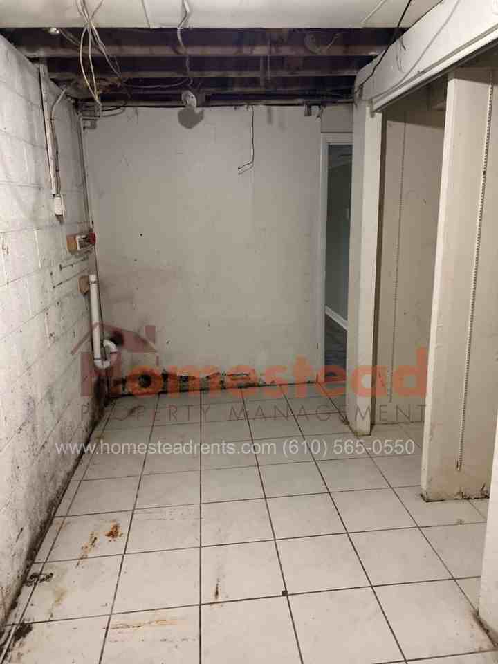 1340 Adair Rd - Photo 5 of 34