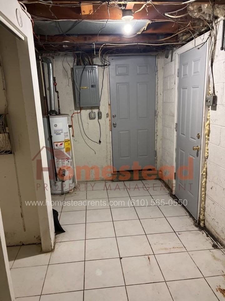 1340 Adair Rd - Photo 7 of 34