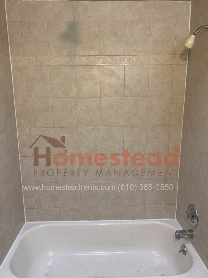 1340 Adair Rd - Photo 7 of 36