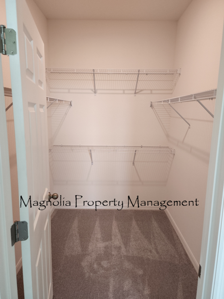 751 Richmond Estate Ave - Photo 5 of 15