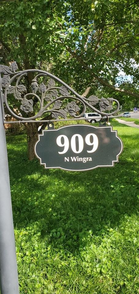 909 N Wingra Dr - Photo 2 of 29