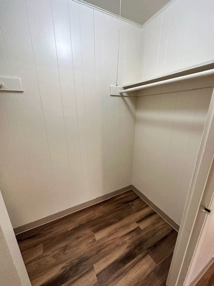 3925 E 9th Avenue - Photo 3 of 24