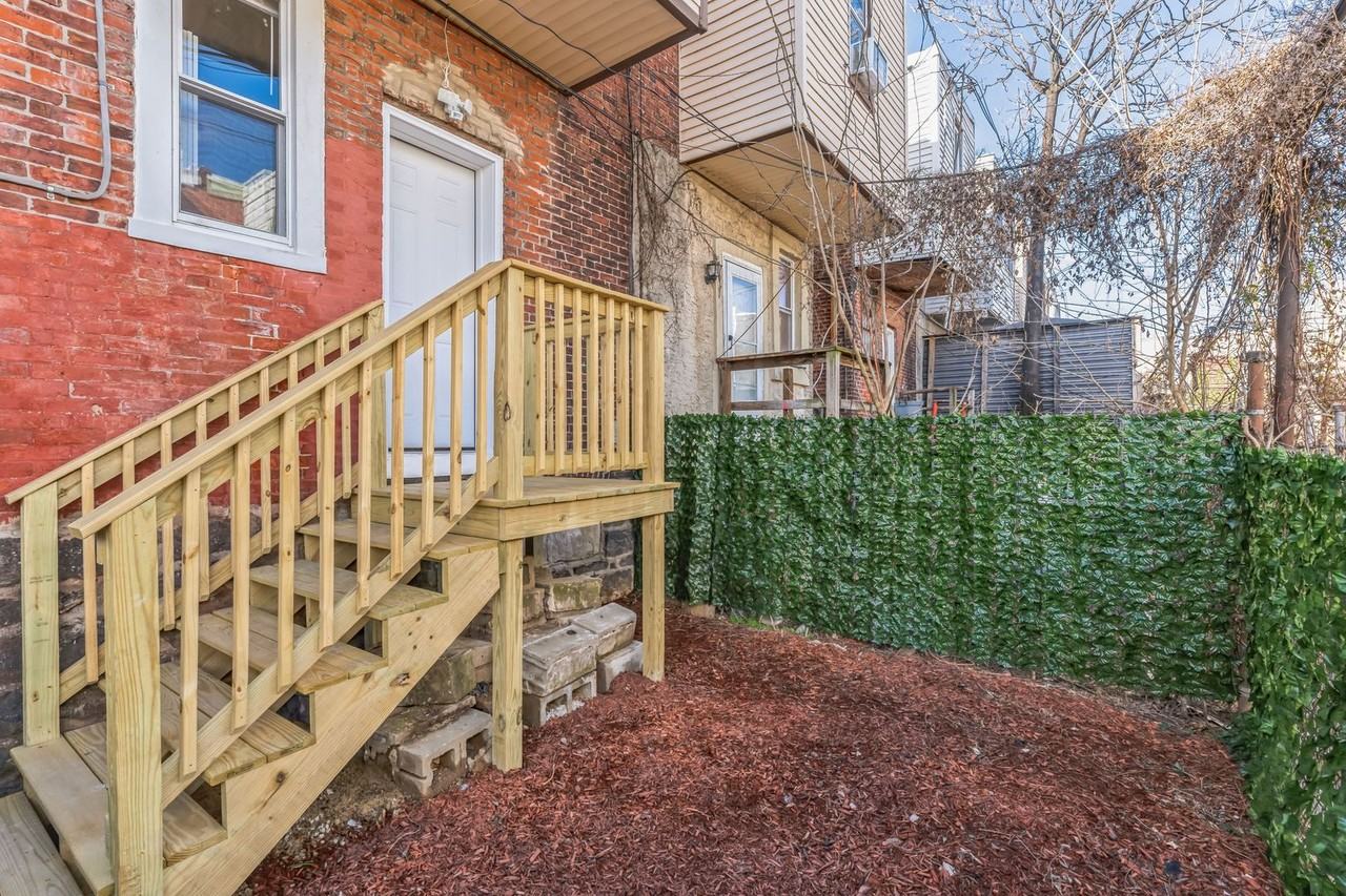 241 S Ithan St - Photo 3 of 22