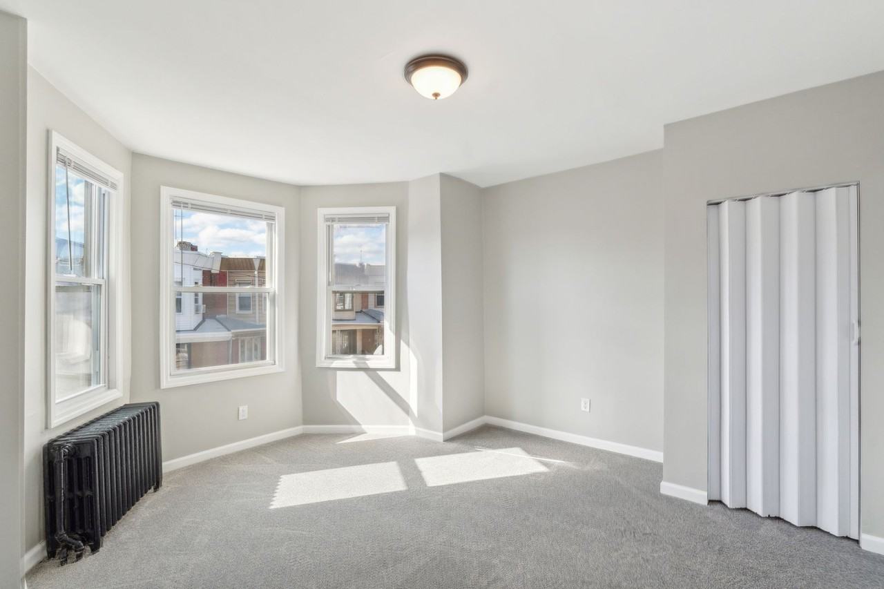 241 S Ithan St - Photo 7 of 22