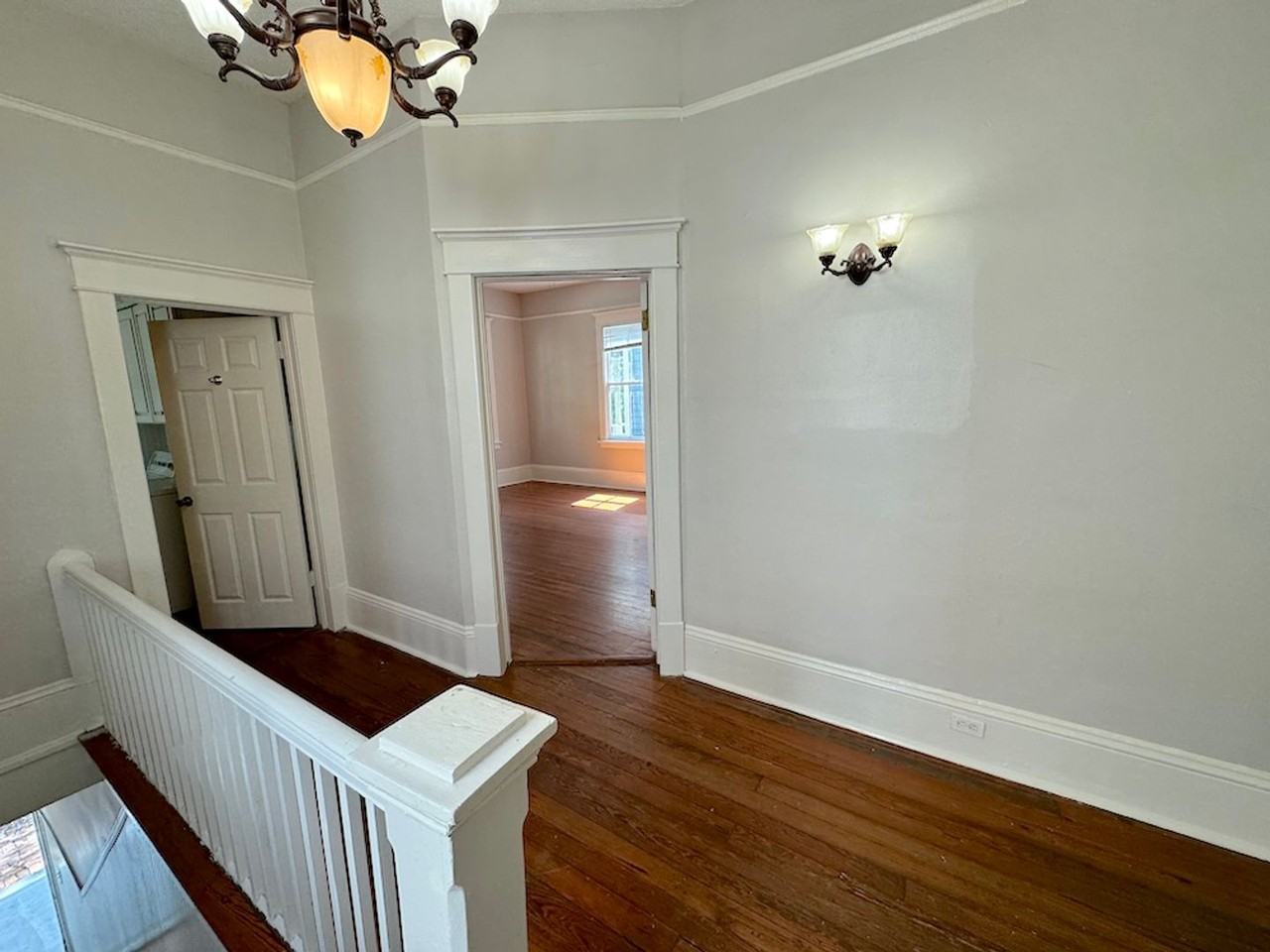 119 E 40th St - Photo 7 of 12