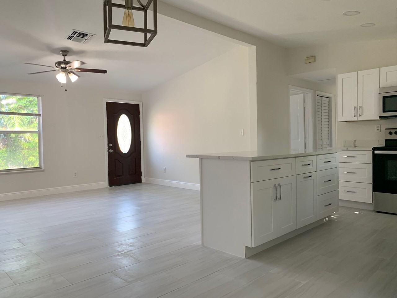 1259 8th Ave N - Photo 3 of 25