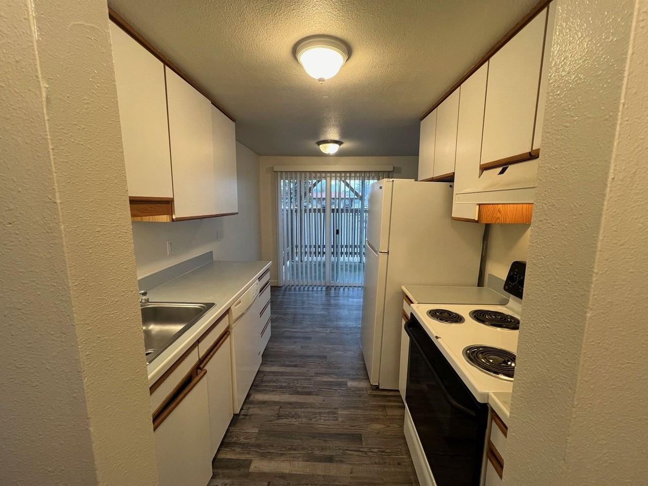 Canyon01 - Photo 2 of 10