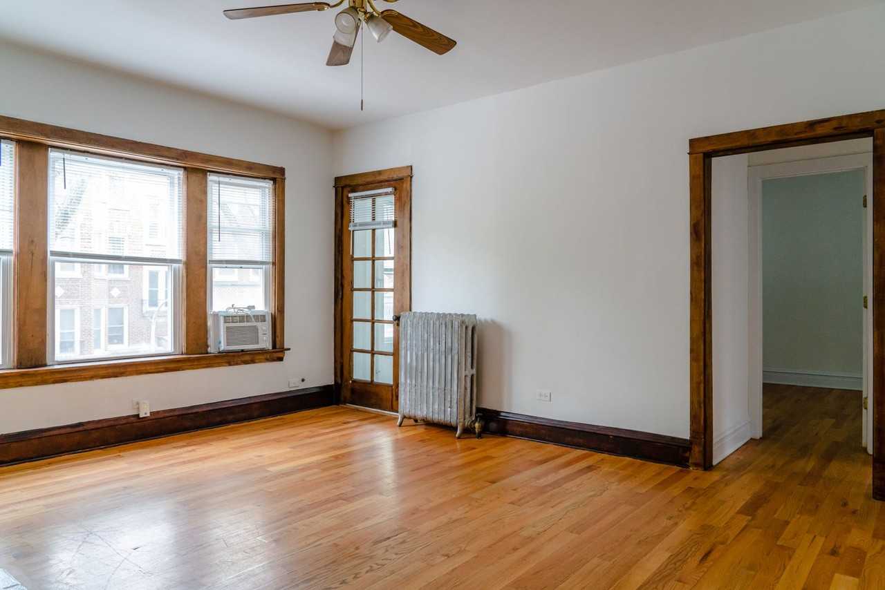 5007 N Glenwood Ave #2 - Photo 4 of 18