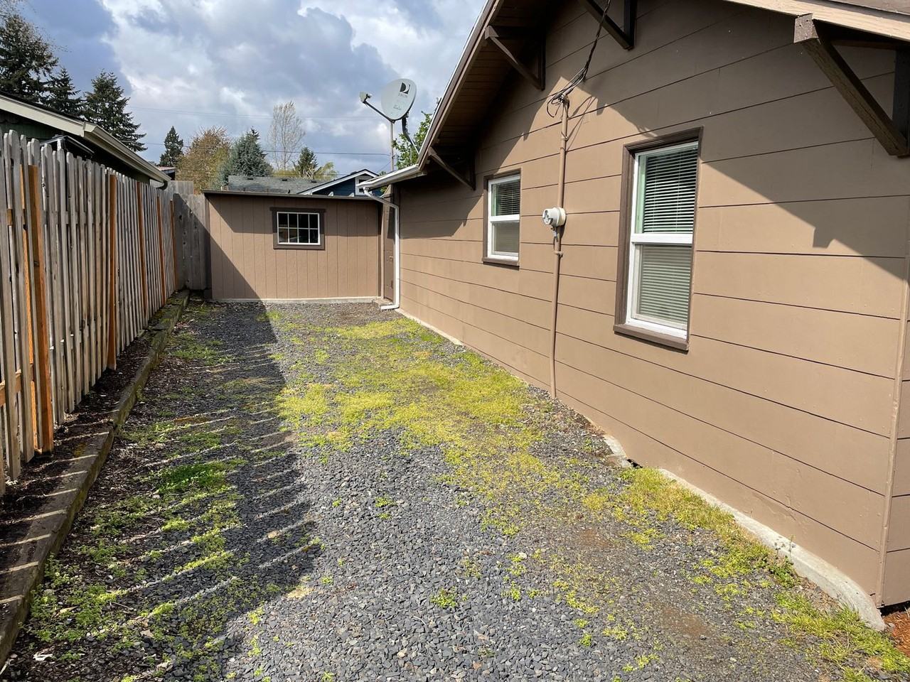 4635 Ne 99th Ave - Photo 2 of 19