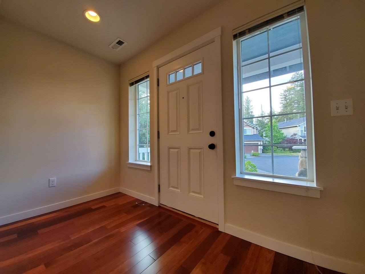 2518 193rd St Sw - Photo 3 of 25